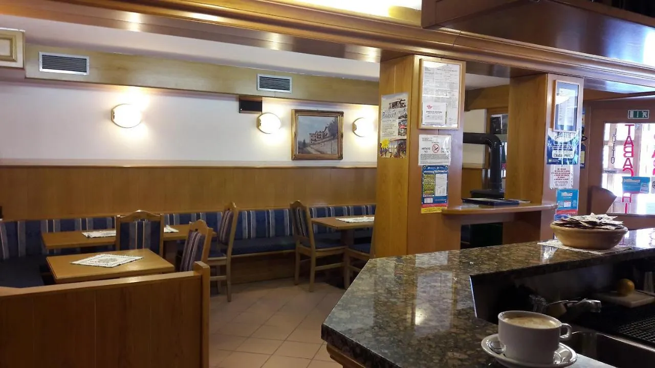 Hotel Edelweiss Passo del Tonale 3*,